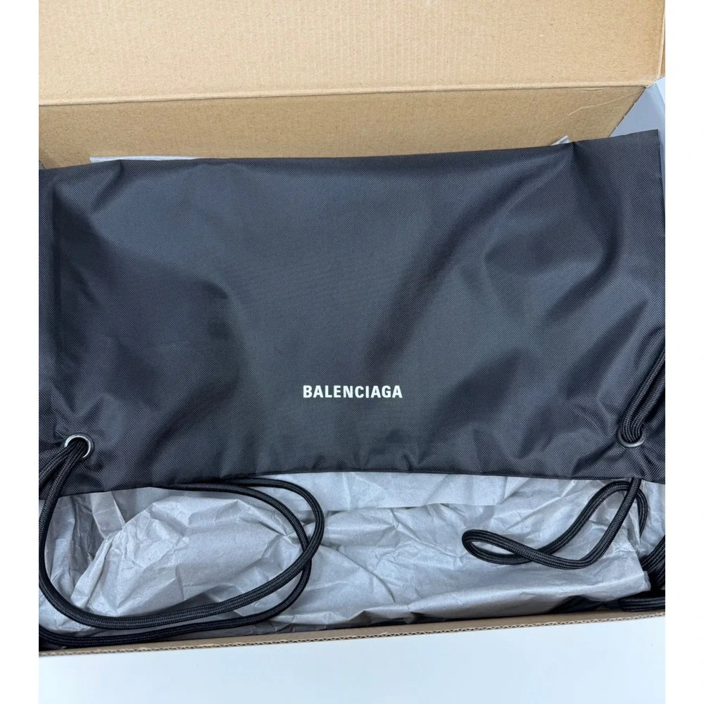 Balenciaga Runner Sneaker Burgandy Size 5 US 35 EU - Picture 10 of 10